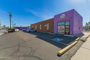 2533 N 16th St, Phoenix, AZ 85006 - Photo 1