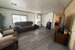 305 S Val Vista Dr, Mesa, AZ 85204 - Photo 10