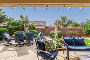 15873 W Alpine Ridge Dr, Surprise, AZ 85374 - Photo 6