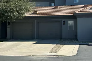 7401 W Arrowhead Clubhouse Dr, Glendale, AZ 85308 - Photo 2