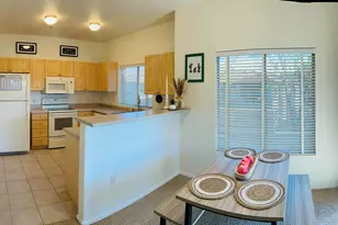 7401 W Arrowhead Clubhouse Dr, Glendale, AZ 85308 - Photo 6