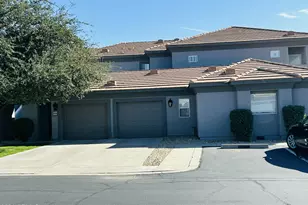 7401 W Arrowhead Clubhouse Dr, Glendale, AZ 85308 - Photo 1