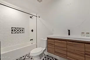 4121 W Alta Vista Rd, Phoenix, AZ 85041 - Photo 8