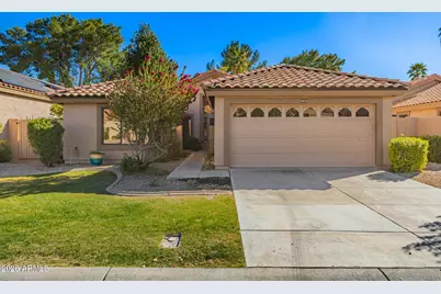 9423 W Kerry Lane, Peoria, AZ 85382 - Photo 2