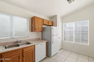 982 E Carla Vista Pl, Chandler, AZ 85225 - Photo 6