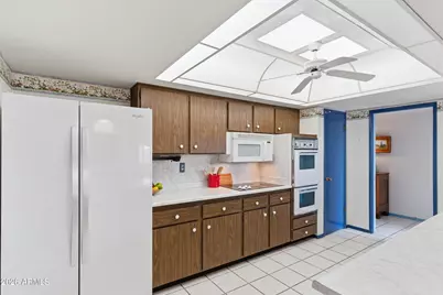 10212 W Pineridge Drive, Sun City, AZ 85351 - Photo 10