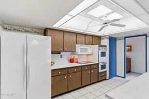 10212 W Pineridge Dr, Sun City, AZ 85351 - Photo 10