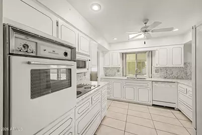 9416 N 110th Avenue, Sun City, AZ 85351 - Photo 16