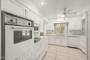 9416 N 110th Ave, Sun City, AZ 85351 - Photo 16