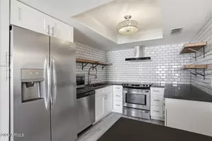 7910 E Camelback Rd, Scottsdale, AZ 85251 - Photo 1