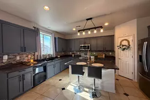 10323 W Magnolia St, Tolleson, AZ 85353 - Photo 6