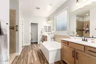 35665 N Donovan Dr, San Tan Valley, AZ 85144 - Photo 24