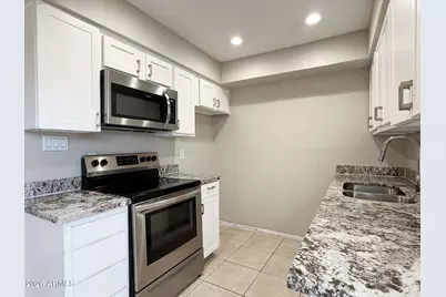 3840 N 43rd Avenue #34, Phoenix, AZ 85031 - Photo 6