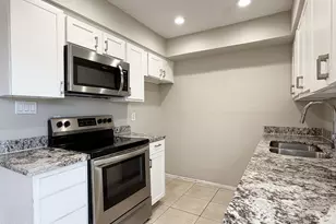 3840 N 43rd Ave, Phoenix, AZ 85031 - Photo 6