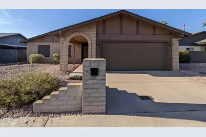 10044 N 39th Lane, Phoenix, AZ 85051 - Photo 1