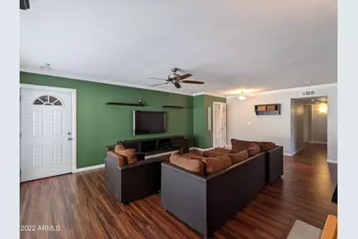 10044 N 39th Lane, Phoenix, AZ 85051 - Photo 10