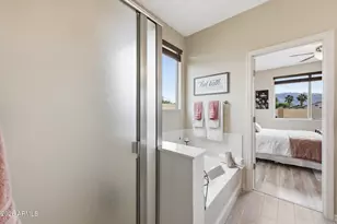 2303 W Desert Ln, Phoenix, AZ 85041 - Photo 32