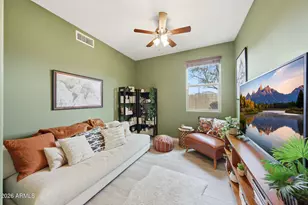 2303 W Desert Ln, Phoenix, AZ 85041 - Photo 10