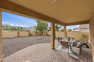 2303 W Desert Ln, Phoenix, AZ 85041 - Photo 34
