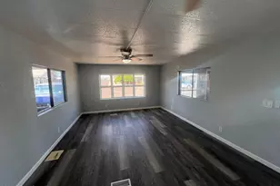 10701 N 99th Ave, Peoria, AZ 85345 - Photo 4