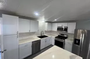 10701 N 99th Ave, Peoria, AZ 85345 - Photo 2