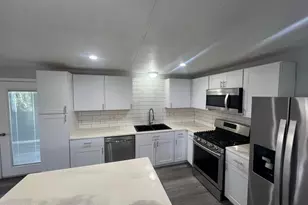 10701 N 99th Ave, Peoria, AZ 85345 - Photo 1