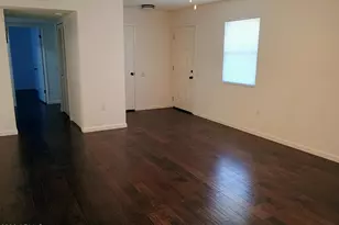 10706 W Hutton Dr, Sun City, AZ 85351 - Photo 8