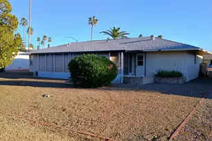 10706 W Hutton Dr, Sun City, AZ 85351 - Photo 4