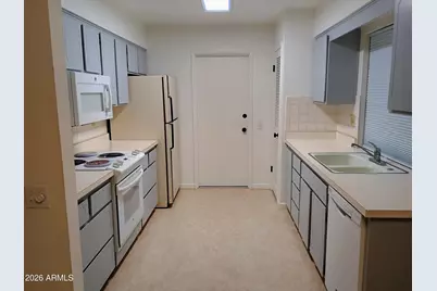 10706 W Hutton Drive, Sun City, AZ 85351 - Photo 18