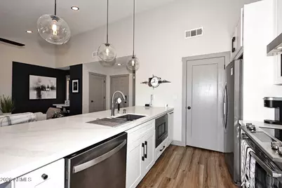 9707 E Mountain View Road #2452, Scottsdale, AZ 85258 - Photo 10