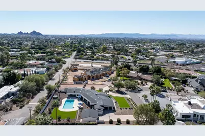 4545 N Royal View Drive E, Phoenix, AZ 85018 - Photo 48