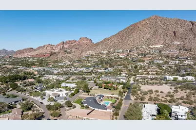 4545 N Royal View Drive E, Phoenix, AZ 85018 - Photo 46