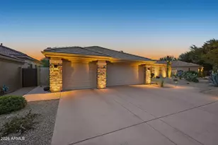 22806 N 55th St, Phoenix, AZ 85054 - Photo 4