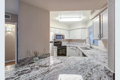 3848 N 3rd Avenue #1052, Phoenix, AZ 85013 - Photo 8