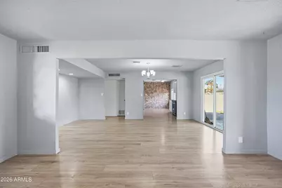 6541 N 41st Avenue, Phoenix, AZ 85019 - Photo 8