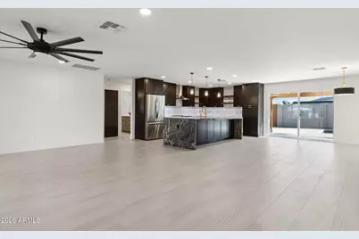 8719 E Columbus Avenue, Scottsdale, AZ 85251 - Photo 2