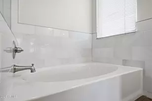 8730 W Betty Elyse Ln, Peoria, AZ 85382 - Photo 26