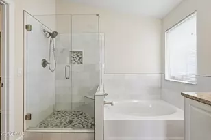 8730 W Betty Elyse Ln, Peoria, AZ 85382 - Photo 24