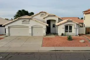 8730 W Betty Elyse Ln, Peoria, AZ 85382 - Photo 6