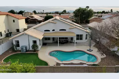 8730 W Betty Elyse Lane, Peoria, AZ 85382 - Photo 2