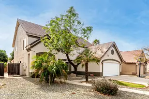 2425 E Westchester Dr, Chandler, AZ 85249 - Photo 4