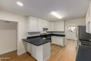 2013 W San Juan Ave NW, Phoenix, AZ 85015 - Photo 14