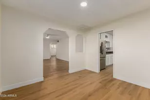 2013 W San Juan Ave NW, Phoenix, AZ 85015 - Photo 8