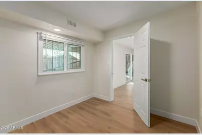 2013 W San Juan Avenue NW, Phoenix, AZ 85015 - Photo 24
