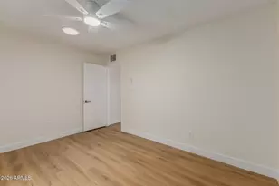 2013 W San Juan Ave NW, Phoenix, AZ 85015 - Photo 16