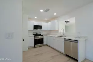 1301 W Sunland Ave, Phoenix, AZ 85041 - Photo 12
