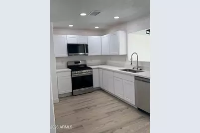 1301 W Sunland Avenue, Phoenix, AZ 85041 - Photo 8