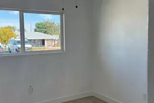 1301 W Sunland Ave, Phoenix, AZ 85041 - Photo 14