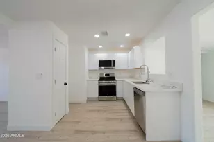 1301 W Sunland Ave, Phoenix, AZ 85041 - Photo 14