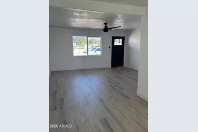 1301 W Sunland Avenue, Phoenix, AZ 85041 - Photo 4
